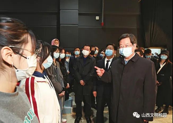 1998f1a58776402e8fbf55a327930841.jpg 1.jpg