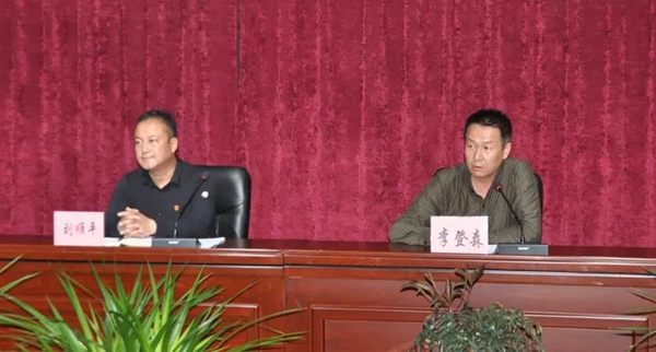 f7d2ca1afa0b46baa38af36de4703418.jpg 26.jpg