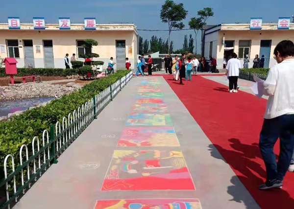 0e2f5b77836b4ff0ad335e45adb3bde0.jpg c8a1f008acbf42438fd92c5b5606e3c9.jpg