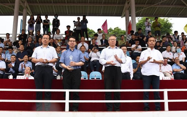 8c099277775e4954bccac8450cdeface.jpg f4d6d58b157b4591bd9b11c3206dc3ff.jpg