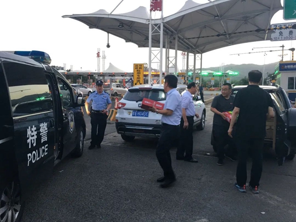 73f7d44046bb44939cf450b5283e9652.jpg 4.jpg