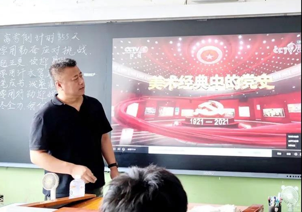 e9ff341a7c8441e4b3f4c311abebee52.jpg 14.jpg