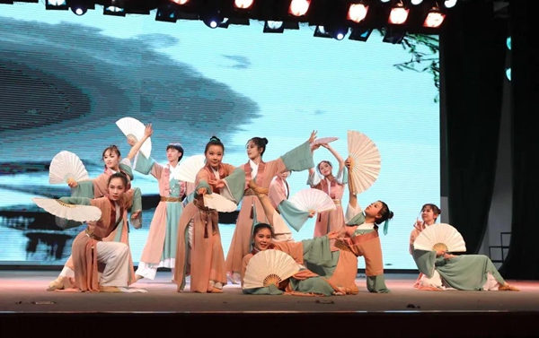 0f1b926b9b17445cabc2624007855e4f.jpg 24.jpg