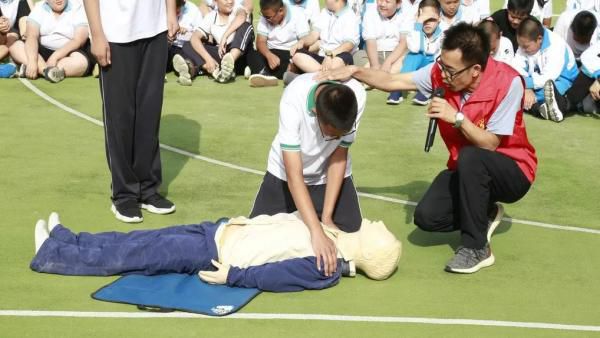 d13afaf81bb449eea6f4e6a4026eccf1.jpg src=http___x0.ifengimg.com_ucms_2021_43_3D53F9EDEED2AC4D083CEC57DCBFF208966A5F7B_size467_w600_h338.png&refer=http___x0.ifengimg_副本.jpg