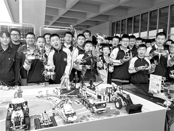 f01c286f94bf46de9398f85b877ecf2d.jpg 4_652929_b_副本.jpg