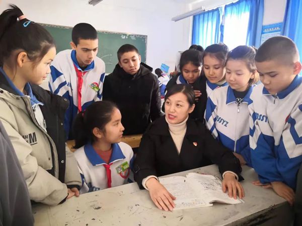 6598bcb636c440c8bee8ecd877564528.jpg 640_副本.jpg