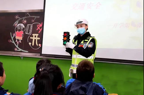 75c0bfc31ee04edeae31a8ed95578f1c.jpg 777.jpg