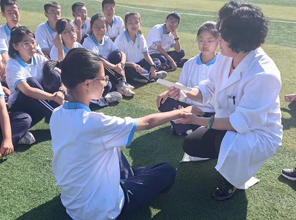 060a1d7d68c3490ebd615fa1e4a9ec7a.jpg 大同市煤矿第一中学1.jpg